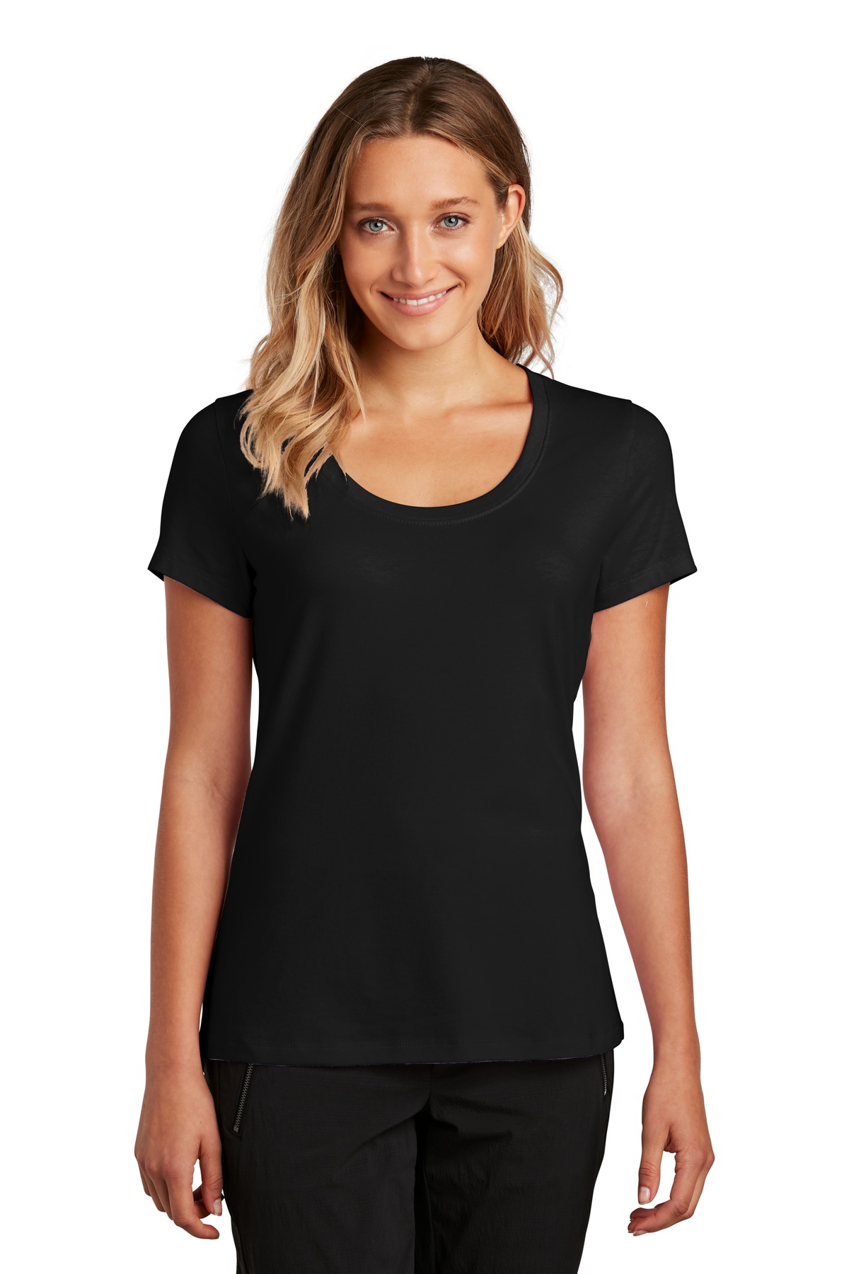 District  ®  Women's Flex Scoop Neck Tee DT7501