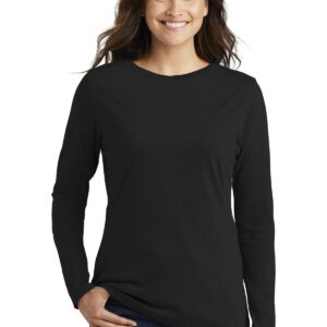 DISCONTINUED  Nike Ladies Core Cotton Long Sleeve Tee. NKCD7300